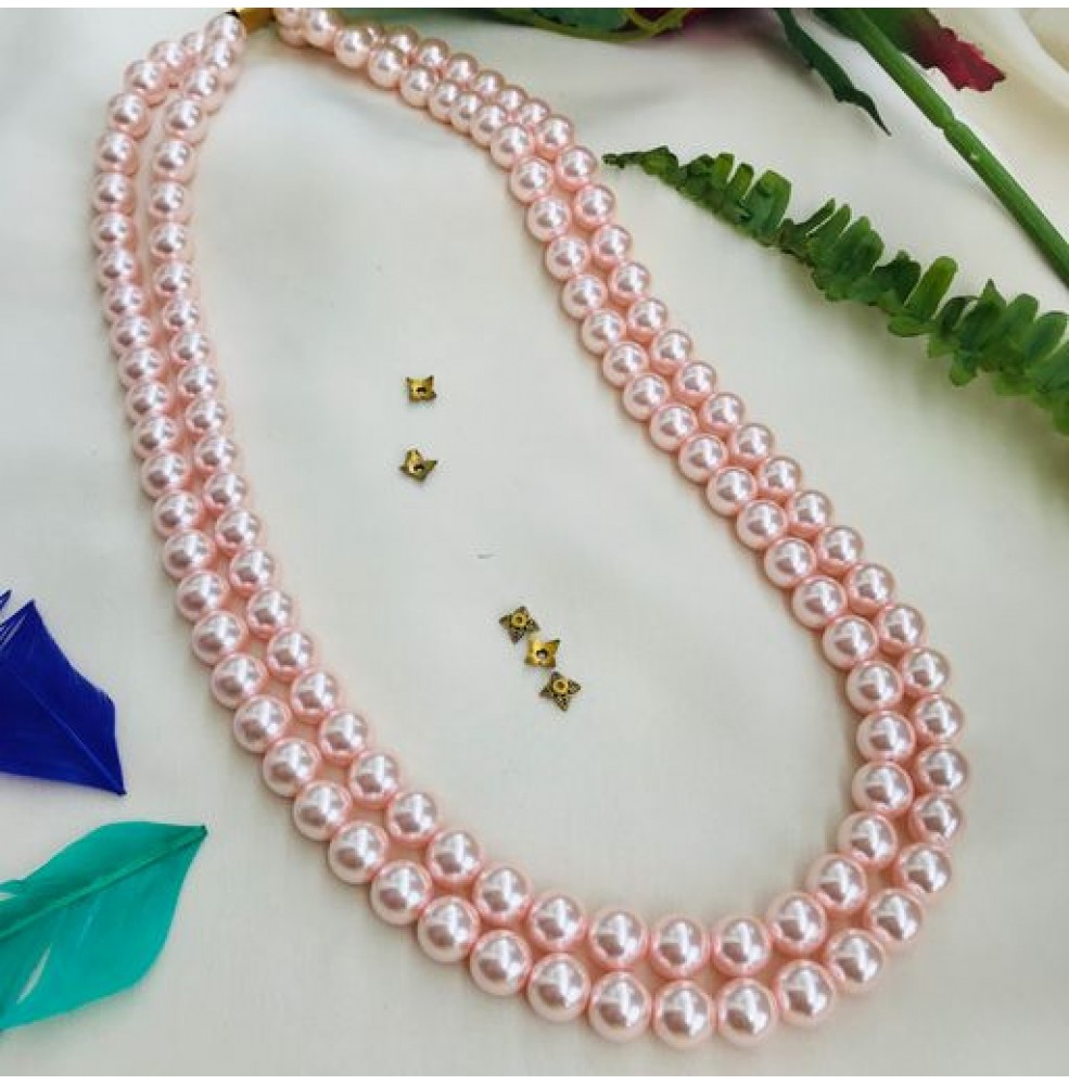 Double layered store pearl necklace